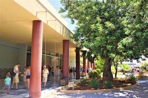 Archaeological Museum of Heraklion - YouInGreece