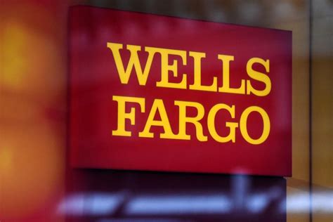 Wells Fargo's 2019 net interest income dependent on loan growth, deposits: CFO | Wells fargo ...