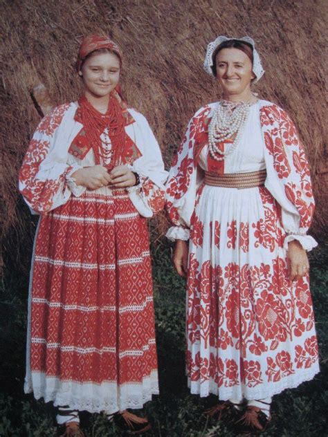 Turopolje | Traditional outfits, Ethnic fashion, Traditional fashion