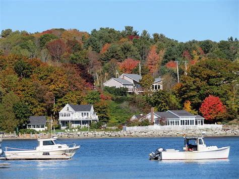 Fall in LOVE with Maine Scenic Road Trip in Peak Foliage Season