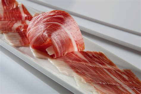 The Perfect Temperature for Eating Iberian Ham | Iberico Club