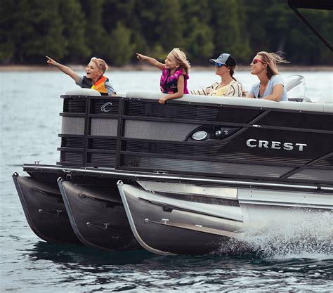 Crest Pontoons | Find Your Perfect Pontoon Boat Today!