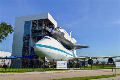 Your Guide to Exploring the Johnson Space Center in Houston - Periodic Adventures