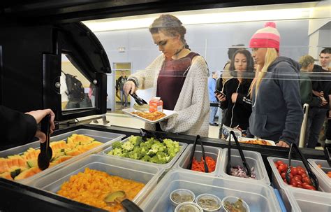 Maine’s vegetarian school kids have lots of options today