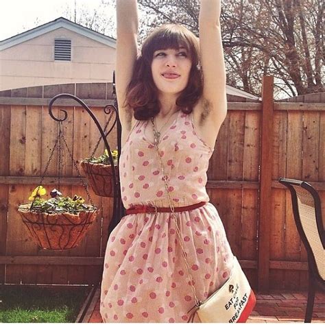 Hairy Armpits Is The Latest Women's Trend On Instagram | Bored Panda