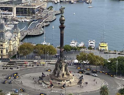 Barcelona's Columbus statue enigma - Barcelona Private Tour