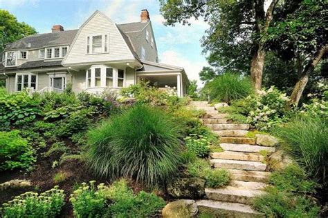 Cape Cod Landscaping - Simple and Graceful Garden Design Ideas