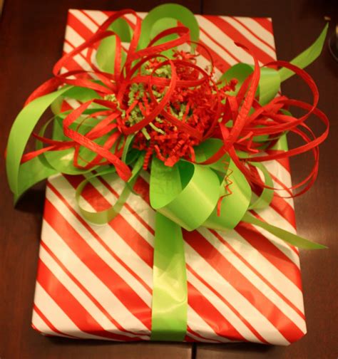 Our Southern Nest: Christmas Gift Wrapping Party