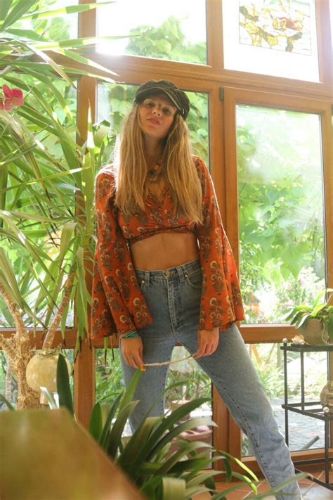 9 Lässige Boho Outfits für das Jahr 2022 | Blog Weltentänzer