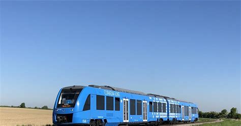 Hydrogen train trial to inform electrification thinking | News | Railway Gazette International