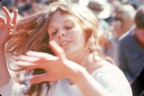 33 Summer Of Love Photos That Capture Hippies At Their Height