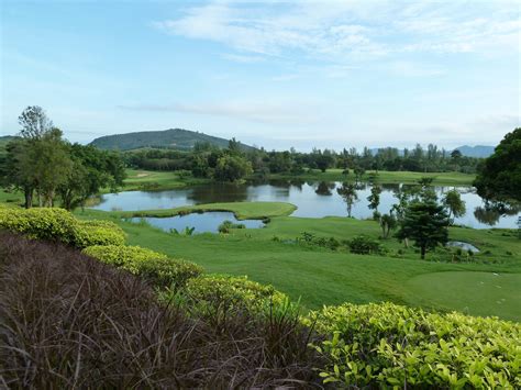 Best Phuket Golf Courses - Go Thai