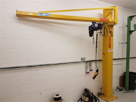 Donati 250kg JIB Crane / Boom Hoist with Donati 250kg Electric winch ...