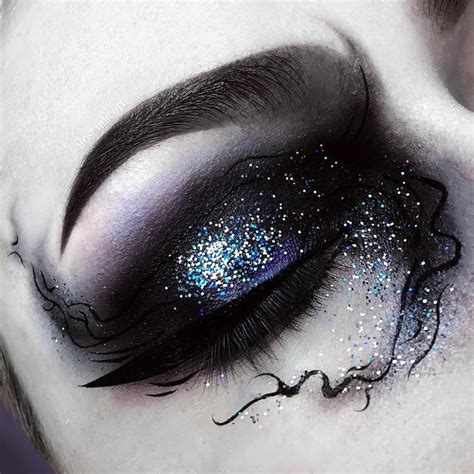 Pin by Evelyn Self on Make-Up | Makeup, Witch makeup, Eye makeup