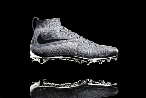 Nike Debuts Flyknit Cleats for the College Football Playoff | Sole ...