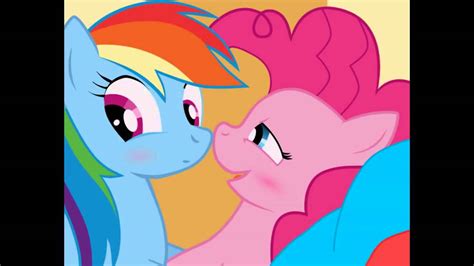 MLP Rarity Kiss Rainbow Dash