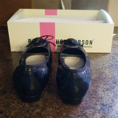 Ros Hommerson | Shoes | Black Flats | Poshmark