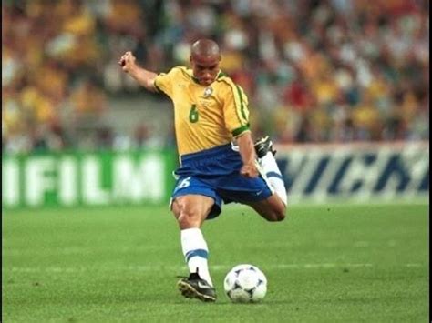 Roberto Carlos Free Kick vs France 1997 - YouTube