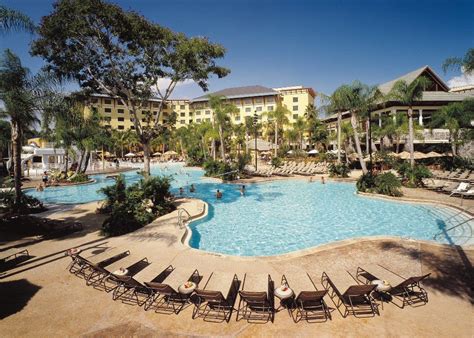 Loews Royal Pacific Resort: Your Perfect Universal Orlando Hotel