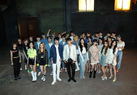 All Woollim Entertainment artists get together for 'Relay' photo | allkpop