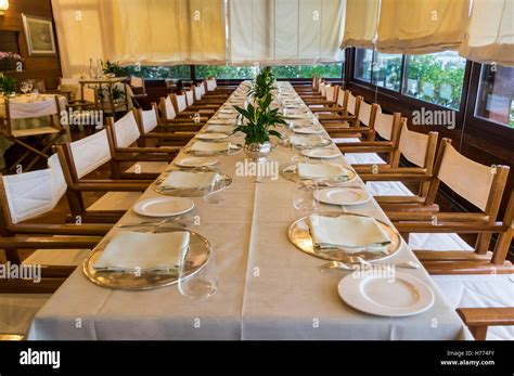 Long Table High Resolution Stock Photography and Images - Alamy