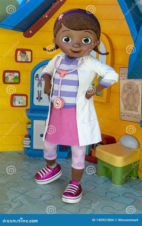 Doc McStuffins, Disney World, Travel, Hollywood Studios Editorial Stock Image - Image of holiday ...