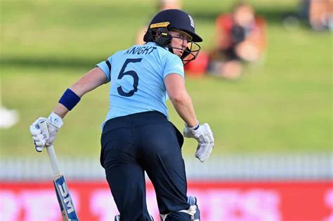 Heather Knight urges knockout mindset as England look to rescue World ...