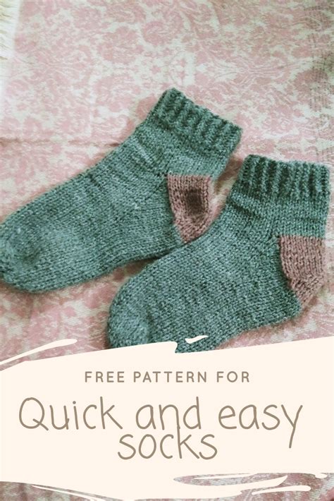 EASY PEASY SOCKS | Easy knitting patterns free, Easy crochet socks, Knitting patterns free beginner