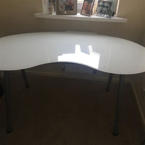 Ikea glass desk with chair in WF5 Wakefield for £30.00 for sale | Shpock