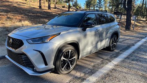 2021 Toyota Highlander XSE AWD Review - Adding a little sportiness