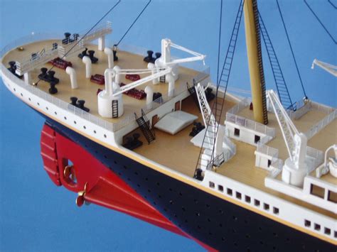 RMS Titanic Model w/ Lights Limited Edition – 40″ (Assembled)