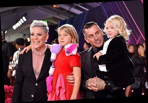 Pink and Husband Carey Hart Bring Their Kids to People's Choice Awards for Family Night Out ...