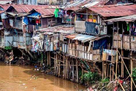 Jakarta slums : UrbanHell