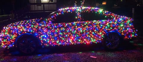 S.C. Man Decorates Ford With Thousands of Lights, Turns it Into “Christmas Car” - autoevolution