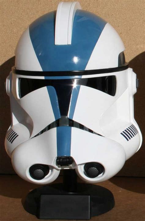 Master Replicas Clone Trooper Helmets | Star wars helmet, Star wars ...