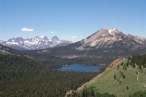 File:Ritter Range and Mammoth Mountain.jpg - Wikimedia Commons