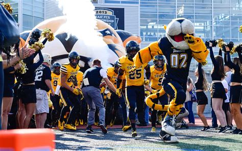 10 things to know about the 2019 Towson Tigers football season | Towson University