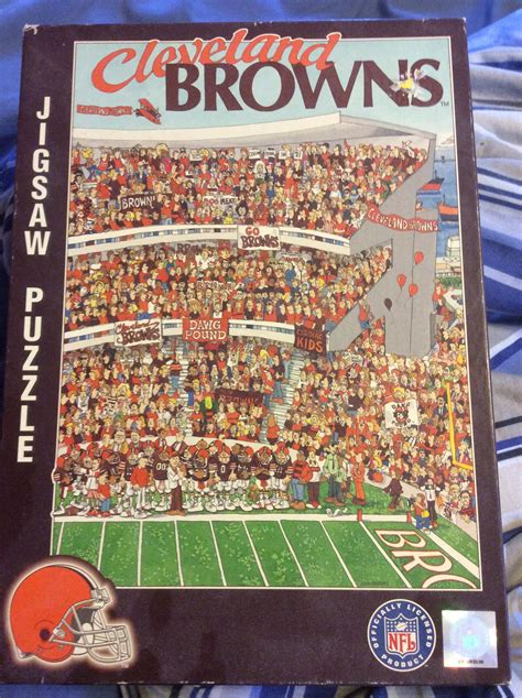 Cleveland Browns Jigsaw Puzzle I found at a yard sale, ca 1994 (The Before Times) : r/Browns