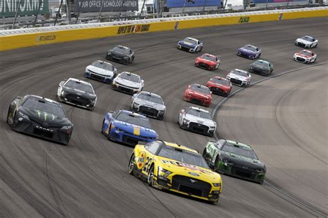 NASCAR odds 2023: Breaking down opening odds for United Rentals Work United 500 at Phoenix ...