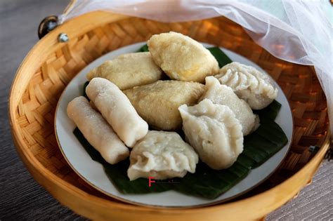 Feast.it - Indonesia Food and travel blogger : Pempek Keraton Palembang