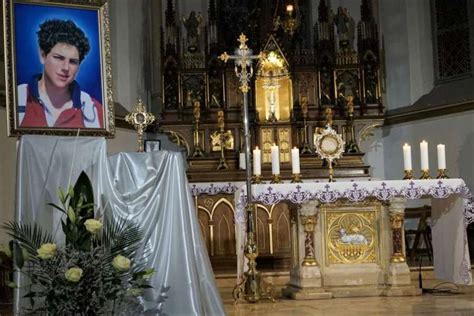 Relics of Blessed Carlo Acutis Brought to Poland in Hope of Inspiring Young Catholics | AM 1260 ...