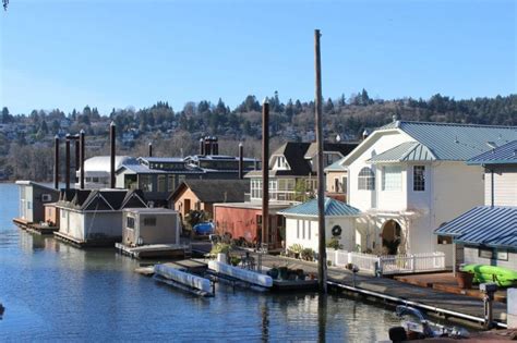 Oregon Yacht Club ⋆ Portland Floating Homes