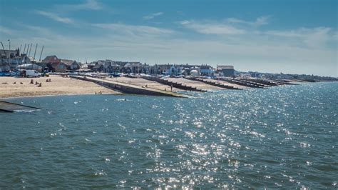 Day Trip To Whitstable - Beaches | Whitstable beach, Whitstable, Beach