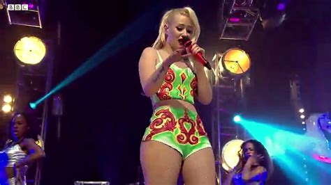 Iggy Azalea - Work (BBC 2013 Live) - YouTube