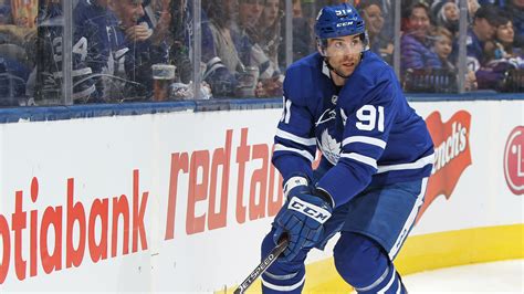 John Tavares honored by Leafs fans on #TavaresDayTO, nets goal in ...