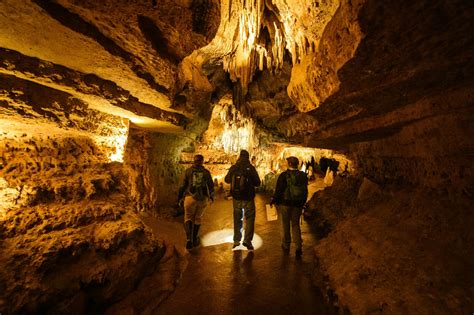 Wisconsin cave holds tantalizing clues to ancient climate changes, future shifts