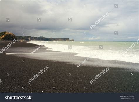 858 Ocean beach napier Images, Stock Photos & Vectors | Shutterstock