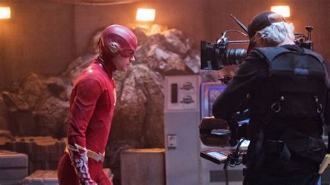 'The Flash' Cast & Showrunner Take Us Behind the Scenes of Season 5 (PHOTOS)