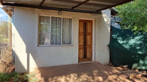 Apartments / flats to rent in Postmasburg : Postmasburg Property : Property24.com