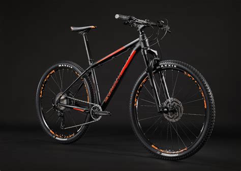 Silverback Bikes' New 2018 Sola MTB Range | BikeToday.news